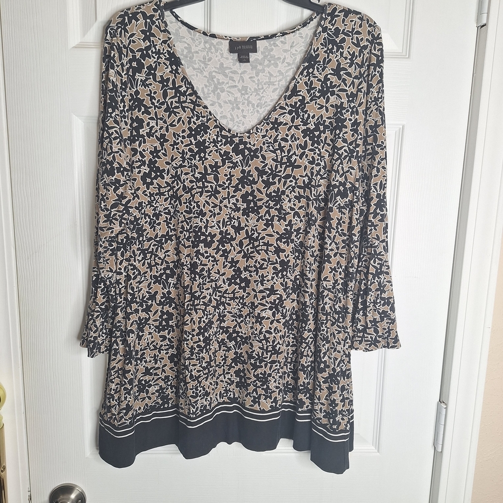 J. Jill Beige and Black Floral V‑Neck Peplum Blouse